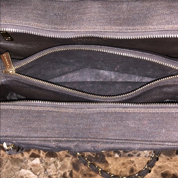AUTHENTIC CHANEL handbag - Picture 6 of 10